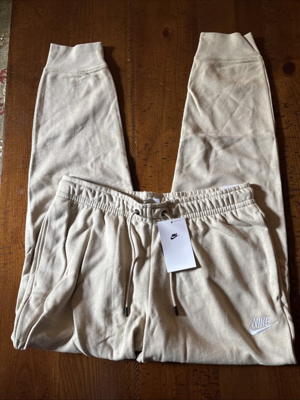 Nike Woman’s Beige Jogging Pants Size Medium NWT Mid Rise